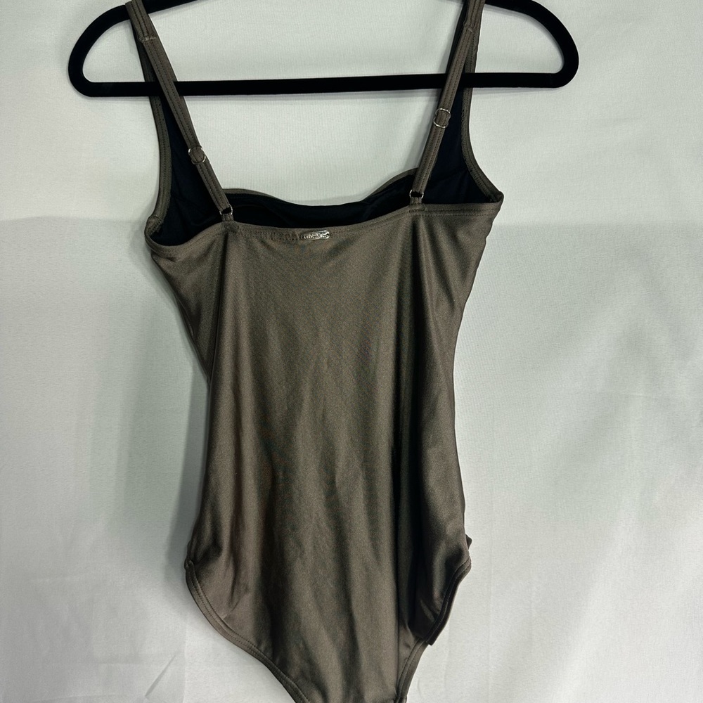 Calvin Klein Elegant One-Piece Swimsuit size 4 pre owned Exellent condition - Picture 7 of 8